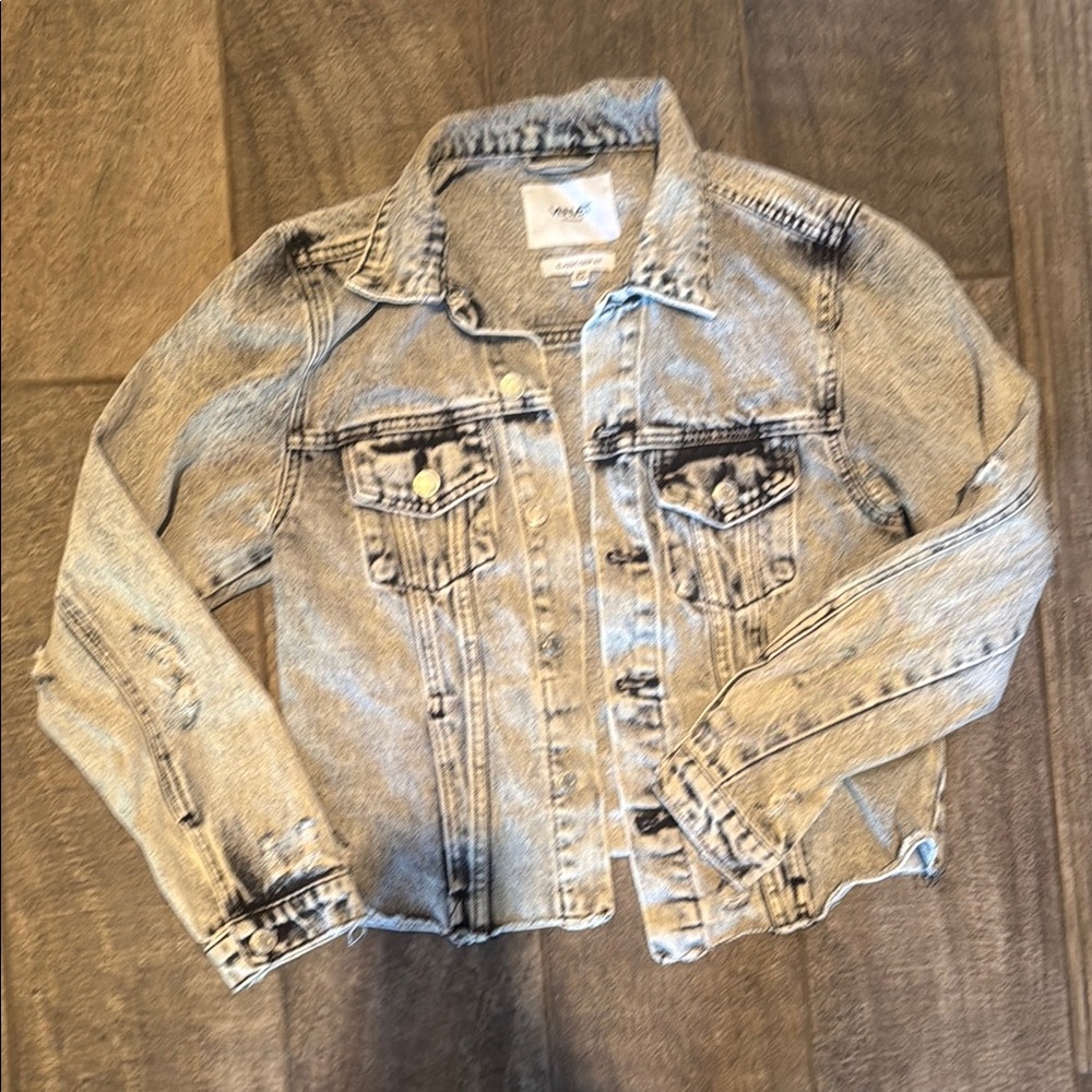 Women’s cropped Denim Jacket